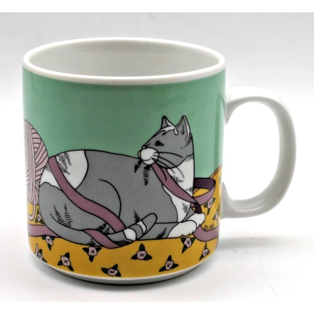Mary Lake-Thompson Silvestri Artistry Coffee Mug Cat Yarn Kitty Cozy Vintage